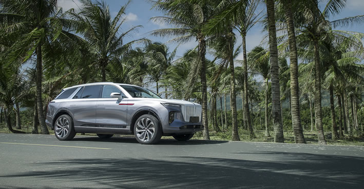 chinese luxury sedan